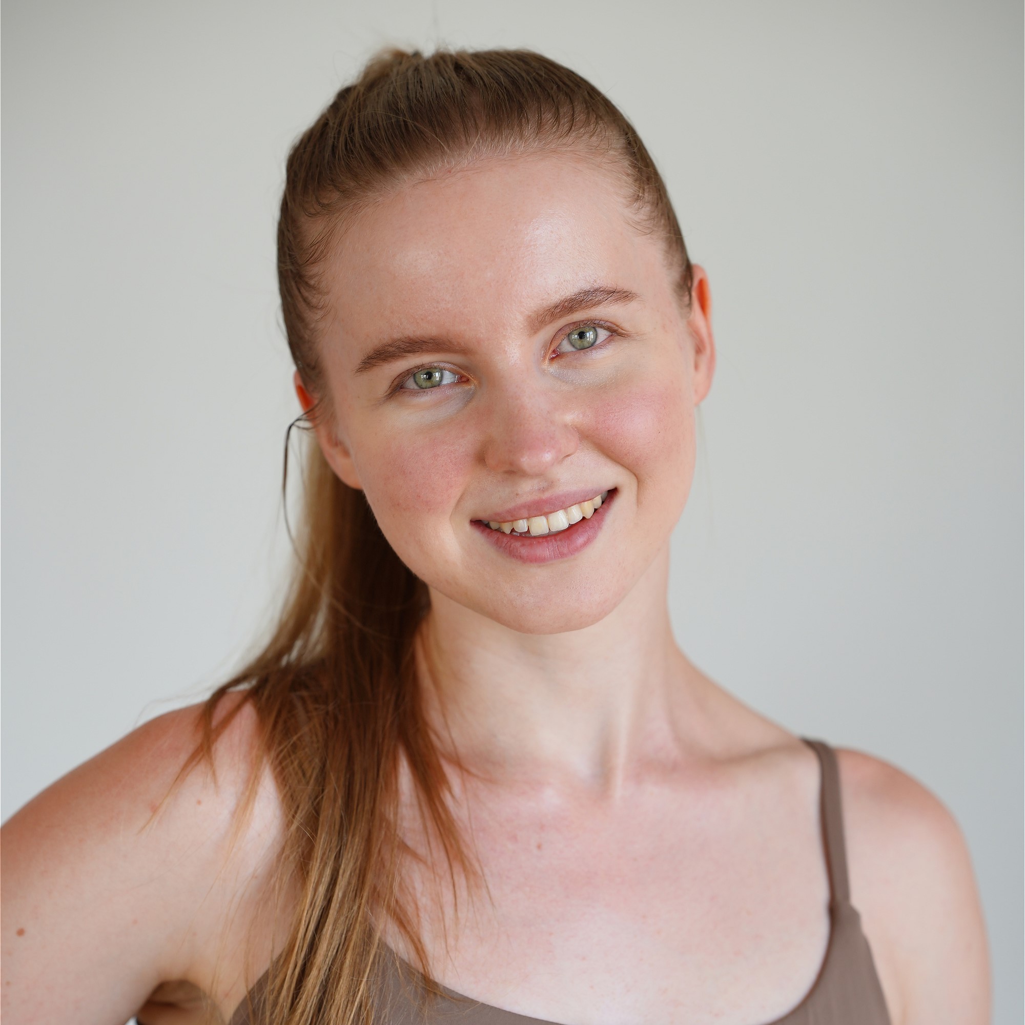 fyz. dorota komanová
